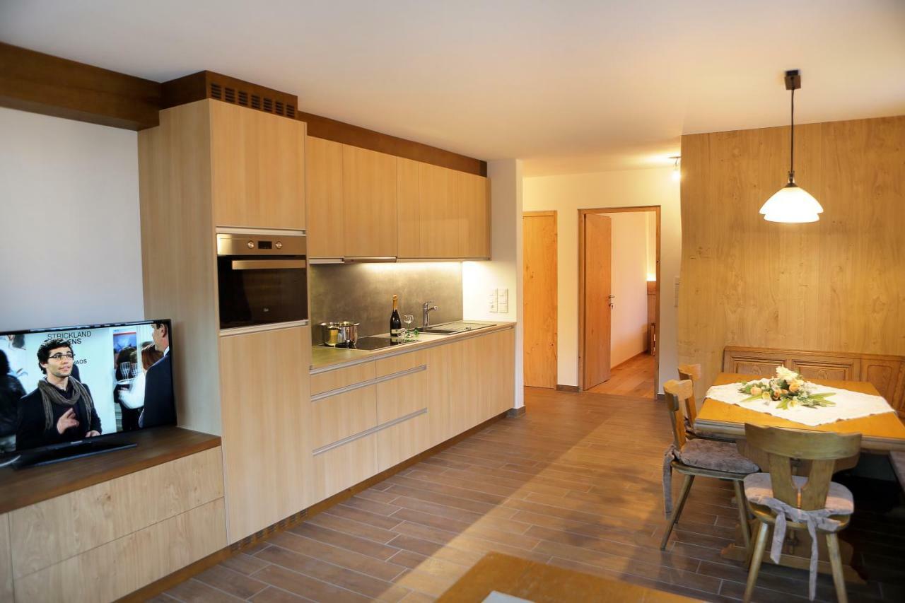 Apartment Kristyn Ortisei Bagian luar foto